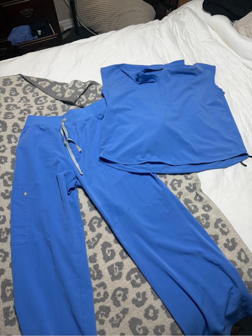 Figs Women's Scrub Set in Cobalt Blue - Top & Drawstring Pants